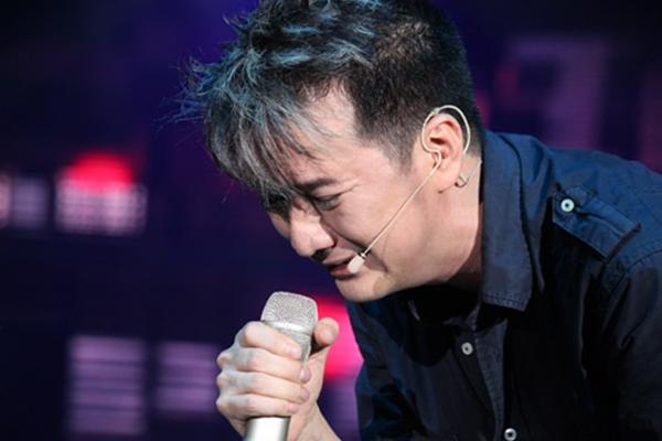MV của Đàm Vĩnh Hưng bị gỡ khỏi Youtube với lý do ‘vừa đen vừa đau’