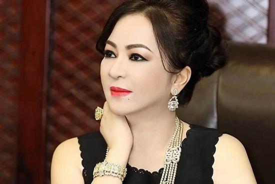 Bà Phương Hằng tiết lộ tên thật, giải thích lý do thay đổi danh tính