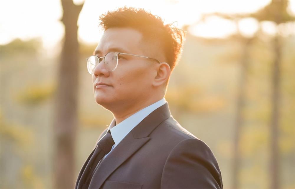 hoang-khang-2.jpg