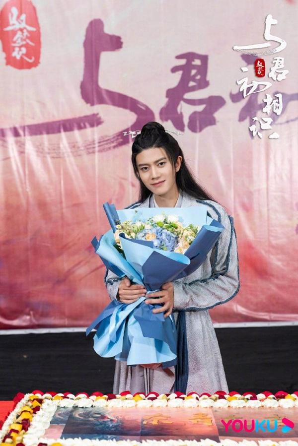 Địch Lệ Nhiệt Ba đẹp hết nấc, Nhậm Gia Luân lộ rõ mệt mỏi ngày đóng máy Ngự Giao Ký-2