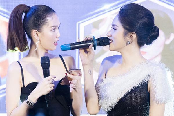 Hương Giang – Ngọc Trinh quẩy ‘Vũ Điệu Hoang Dã’, cõi mạng mải tranh cãi ai đẹp hơn ai!