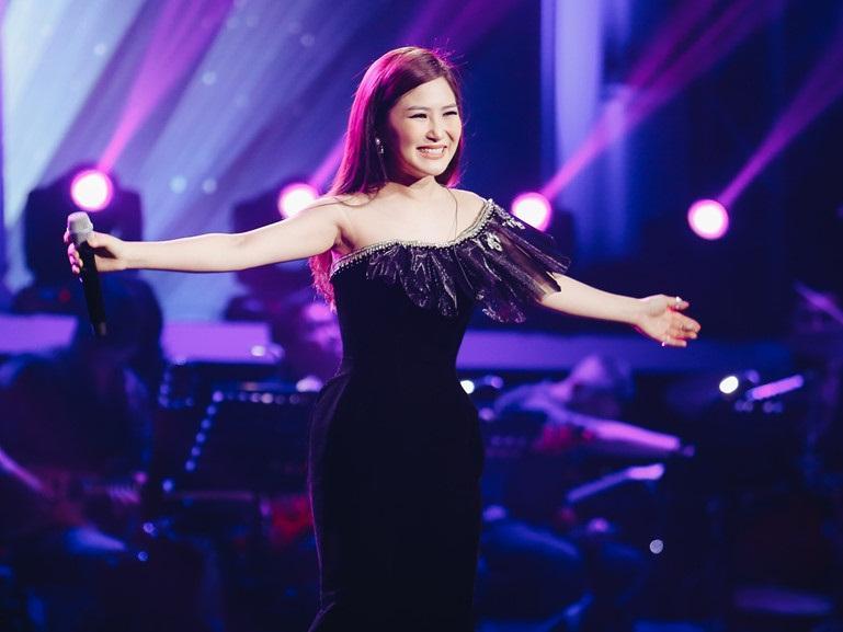 Hương Tràm bắn high note khiến nhạc công violin run bần bật-1