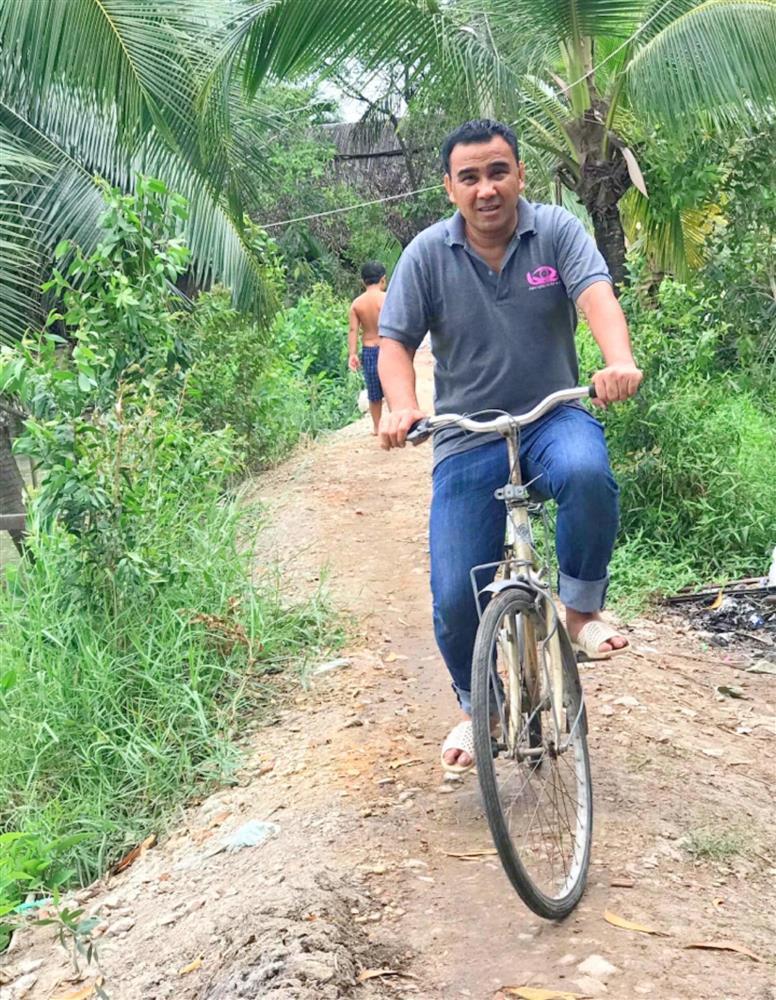 Bộ sưu tập siêu xe cực khủng của MC Quyền Linh-6