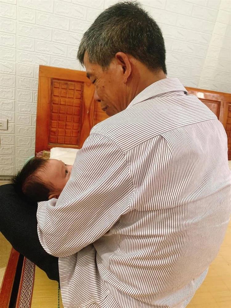 Nàng dâu trúng số độc đắc khi có bố chồng thương con thương cháu-2