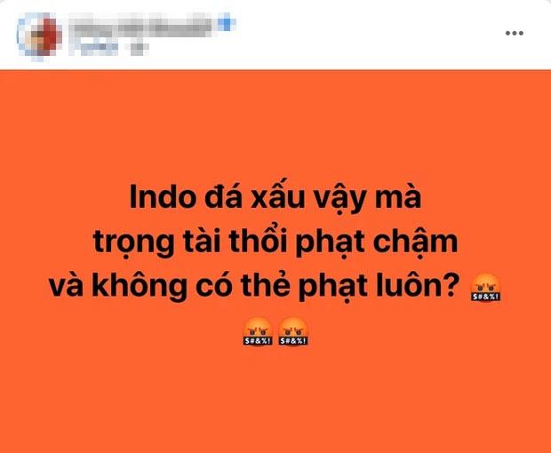 Tuấn Anh bị phạm lỗi thô bạo, Đỗ Duy Mạnh xông tới bóp cổ cầu thủ Indonesia-3