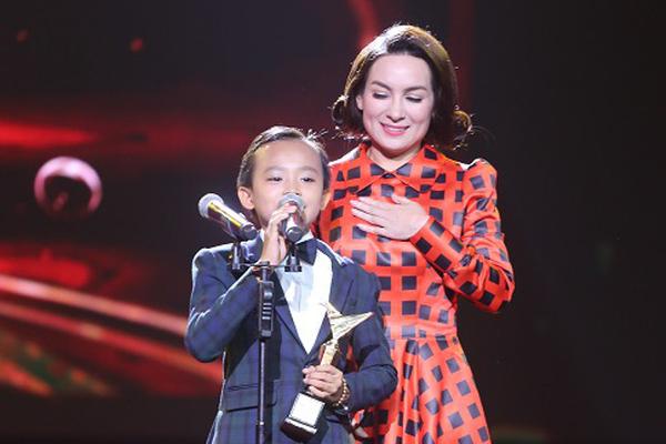 Clip Hồ Văn Cường - Phương Mỹ Chi nhập vai vợ chồng do Trường Giang đẩy thuyền-2