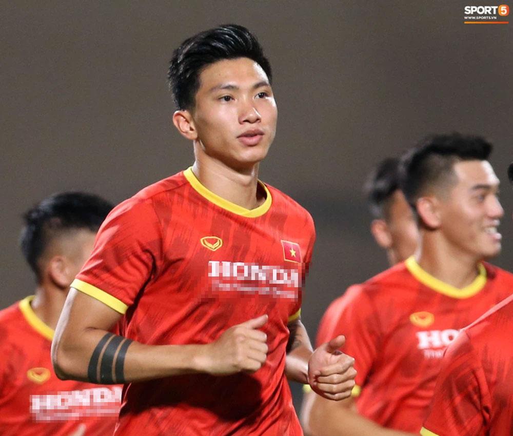 Vì sao Văn Hậu chỉ đá 11 phút nhưng là nỗi ác mộng của tuyển Indonesia?-2