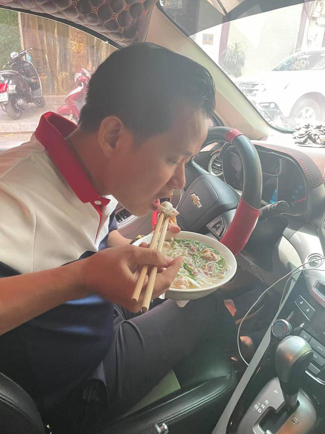 Những bát phở bốc lên nghi ngút mùi tiền-4