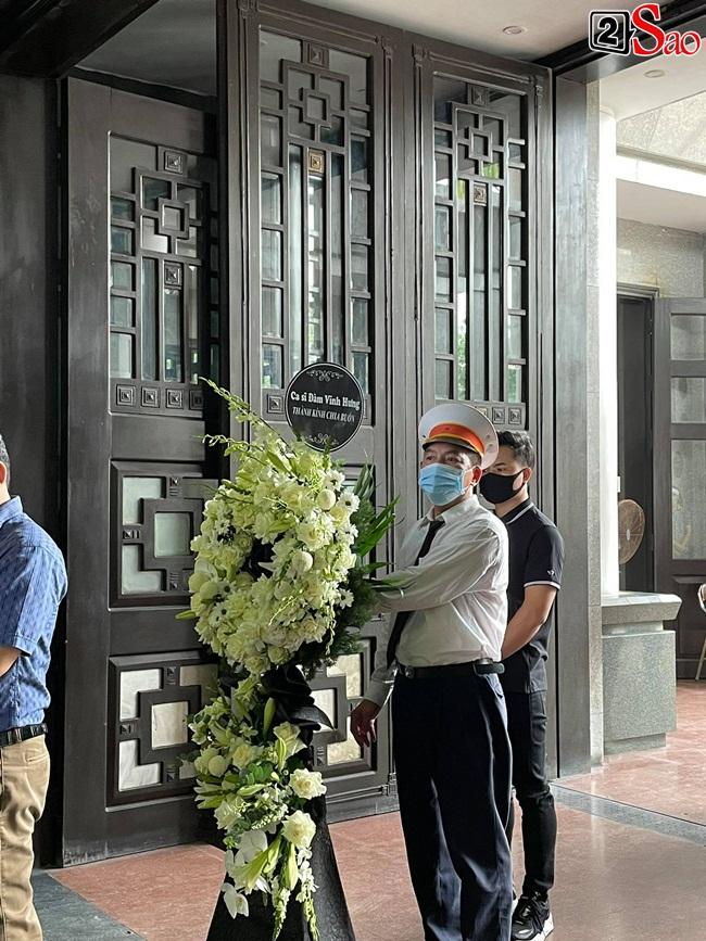 Minh Tiệp khóc, Đỗ Mỹ Linh lặng người trong tang lễ hoa hậu Thu Thủy-6