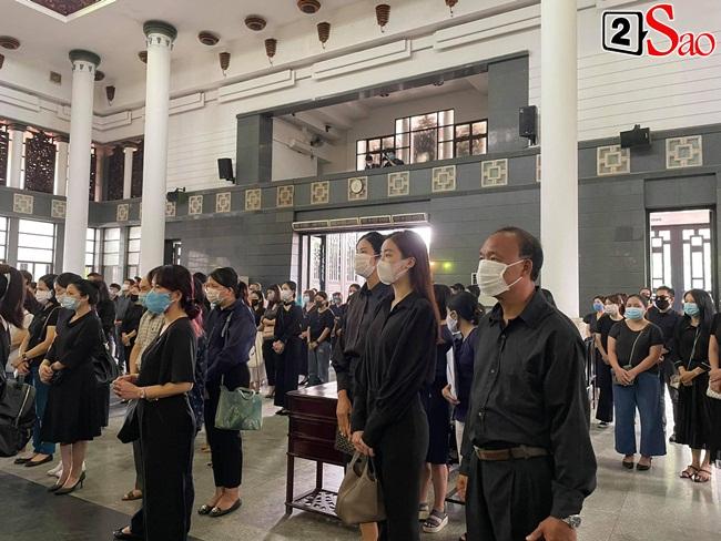 Minh Tiệp khóc, Đỗ Mỹ Linh lặng người trong tang lễ hoa hậu Thu Thủy-22