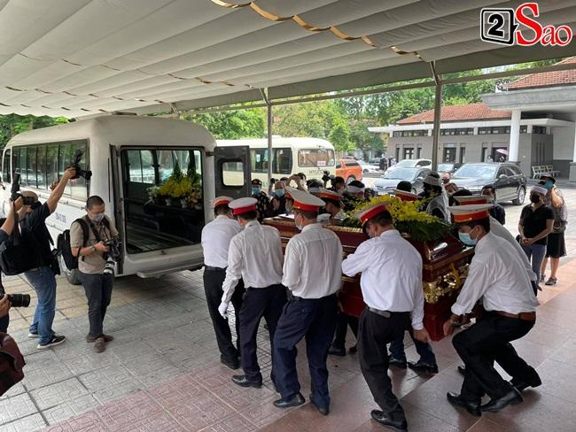 Minh Tiệp khóc, Đỗ Mỹ Linh lặng người trong tang lễ hoa hậu Thu Thủy-28