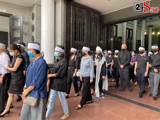 Minh Tiệp khóc, Đỗ Mỹ Linh lặng người trong tang lễ hoa hậu Thu Thủy-27