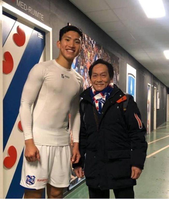 Khoảnh khắc viral: Bóng vào lưới còn body mlem của Đoàn Văn Hậu u mê fans girl-9