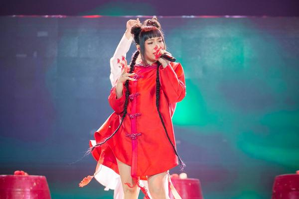 Diva Mỹ Linh nghẹn ngào bảo vệ Mỹ Anh: Đừng ép trái chín non-7