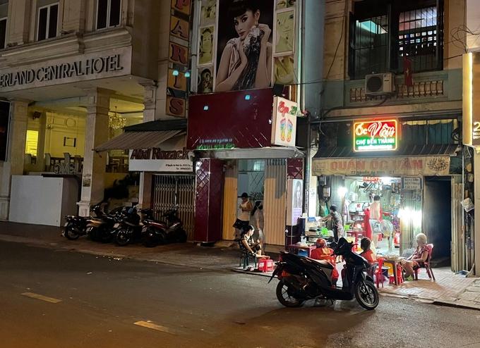 Phố Mã Lai ở Sài Gòn đìu hiu hơn một năm-4