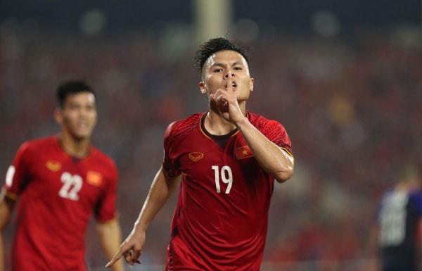 Nhật Lê phản ứng căng đét khi được ví là thiên thần may mắn của Quang Hải-3