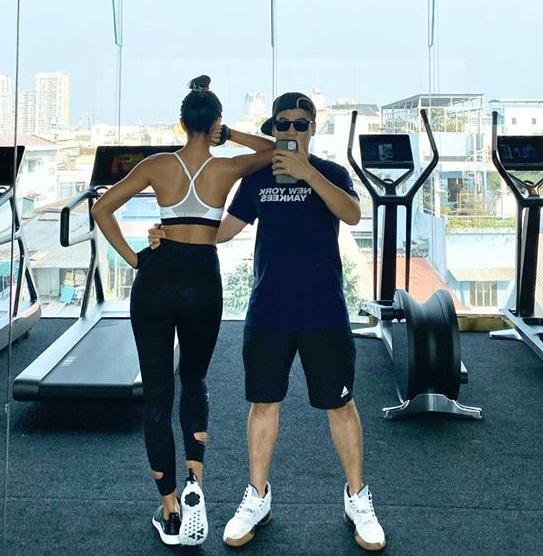 Lộ bằng chứng HHen Niê yêu lại từ đầu nhiếp ảnh gia hơn 3 tuổi?-6