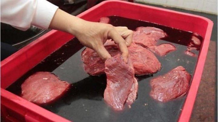 Chỉ mất 5 giây nhìn ra ngay các loại thịt cá tắm hóa chất, chị em nội trợ cần phải biết-2