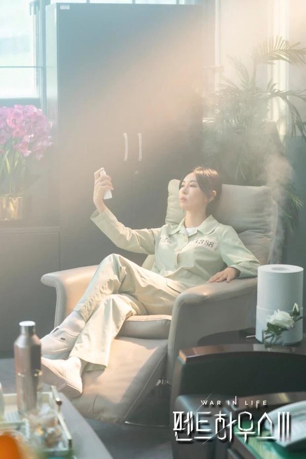 Sự mở màn của Penthouse 3 và loạt tình tiết nói chung là vô lý!-7