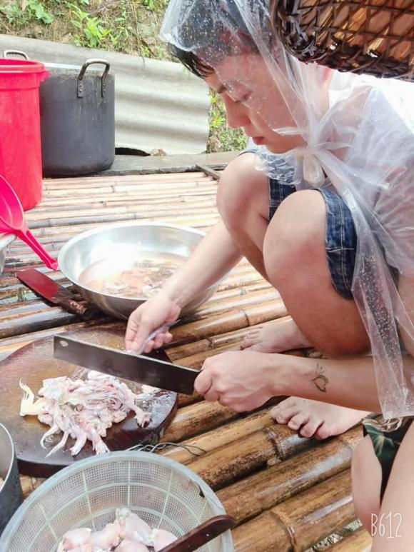 Cuộc sống cô dâu 62 tuổi Thu Sao và chồng trẻ Hoa Cương giờ ra sao?-9