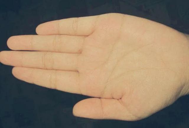 Xòe lòng bàn tay 5 giây thấy điểm này: Chắc chắn sau tuổi 30 phú quý-1