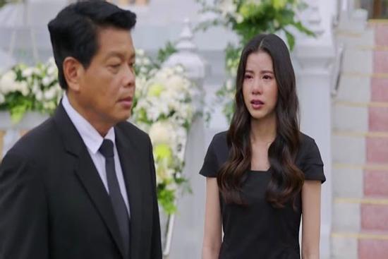 Chồng với tình nhân cùng qua đời, bố anh ta gọi tôi đến rồi chỉ vào đứa bé nằm trong nôi