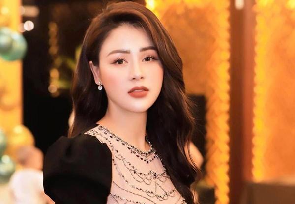 Dàn sao Hướng Dương Ngược Nắng: Nữ làm mẹ đơn thân, nam bị chê vợ xấu-8