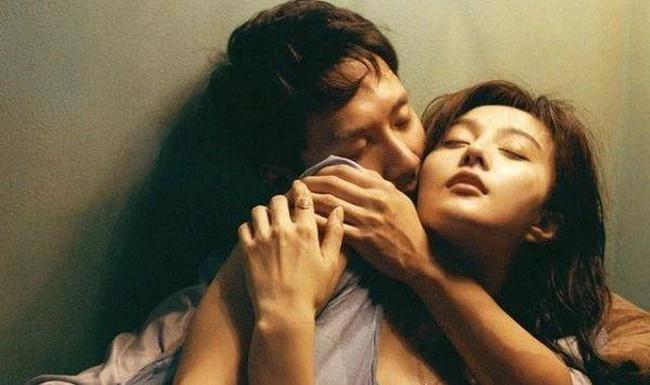 Cô vợ quyến rũ chỉ dùng đúng 3 cú gục đã có thể khiến ông xã trở nên mất kiểm soát-1