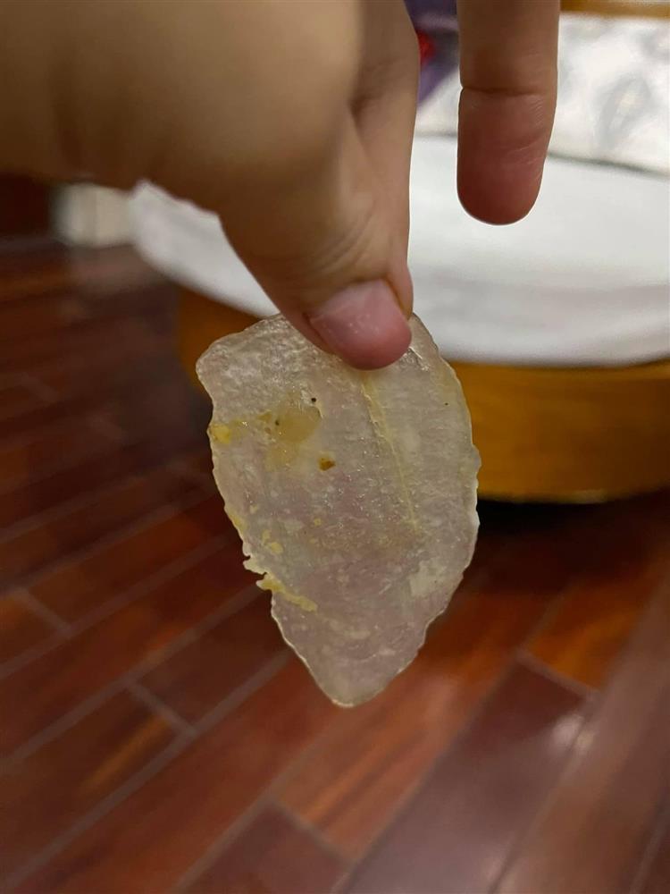 Đặt bánh bột lọc trên mạng, chủ thớt choáng vì nhân tôm mất hút, bánh mỏng như tờ giấy-3