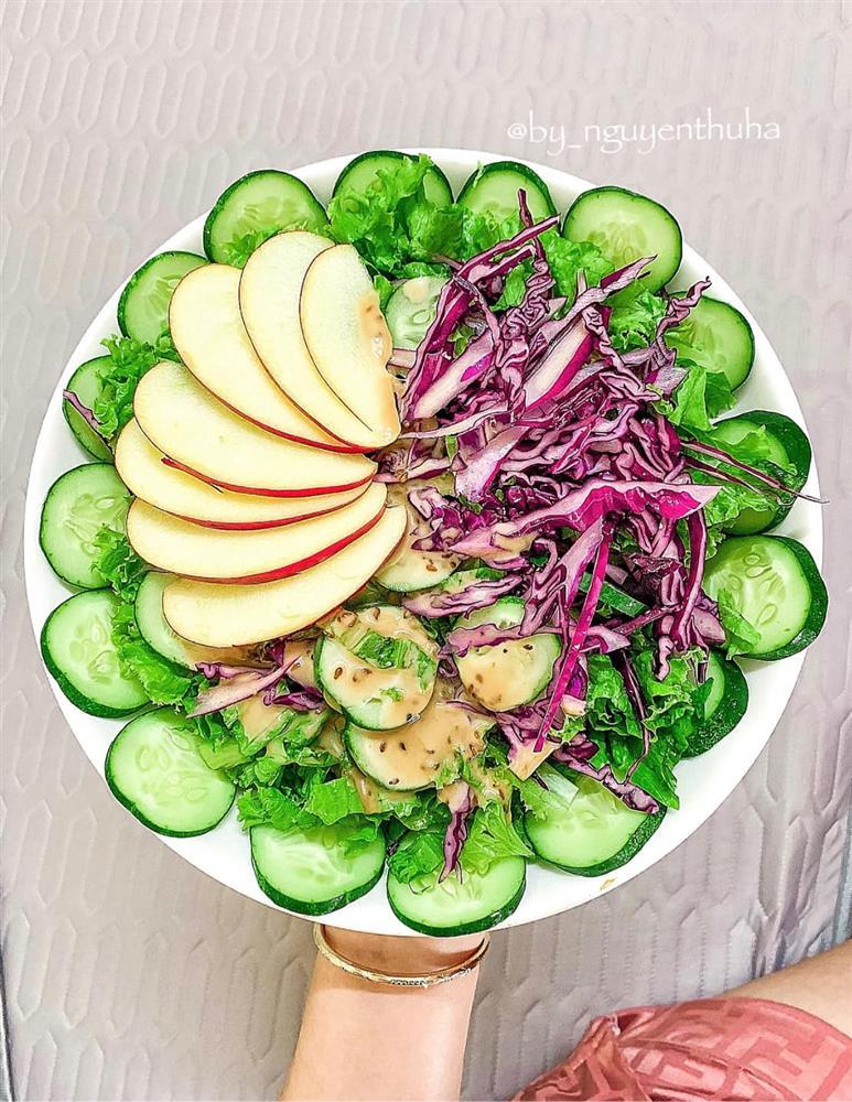 Gái xinh chia sẻ loạt đĩa salad thanh mát cho mùa hè, hội chị em rần rần vào xin bí kíp-2