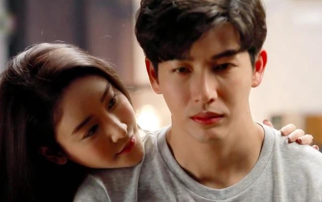 Thấy tấm ảnh vợ cẩn thận treo lên tường, tôi hỏi là ai thì choáng với câu trả lời-1