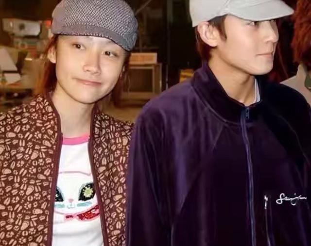 Vụ Chung Hân Đồng bị giật bạn trai: Tiểu tam tưởng lạ mà quen?-2