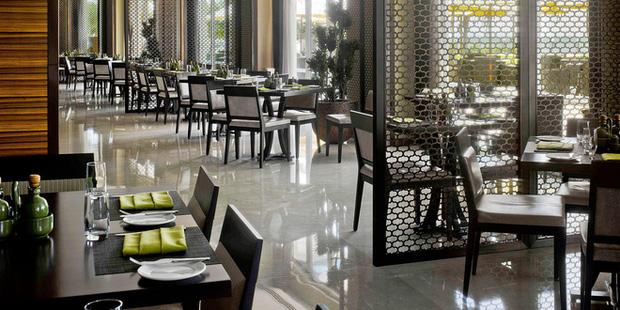 Lóa mắt trước nơi ăn chốn ở của tuyển Việt Nam tại Dubai-12