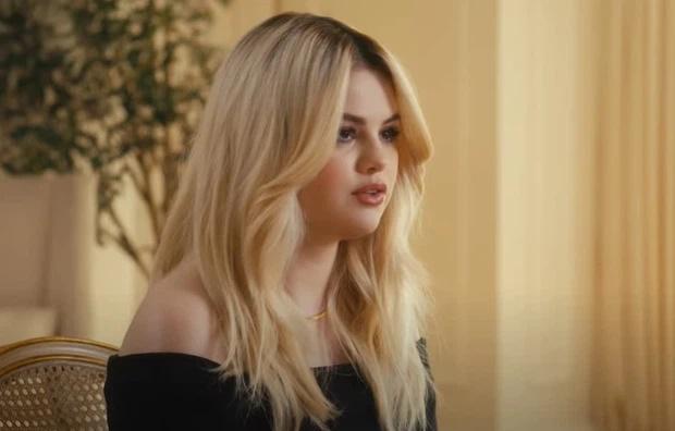 Selena Gomez hậu tăng cân: Mặt tròn cằm nọng, đôi môi tều-4