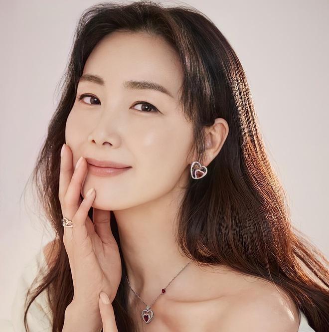 Chồng Choi Ji Woo vướng tin ngoại tình-1