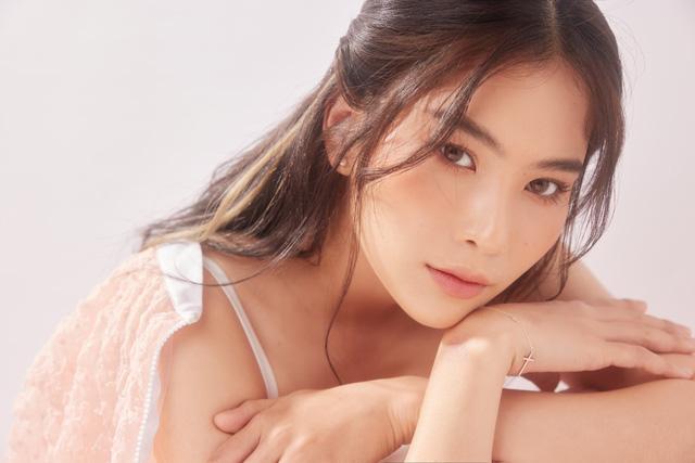 Cô Kỳ Nhông Nam Anh trong Hương Vị Tình Thân: Diễn lố nhưng thời trang bao chảnh-12