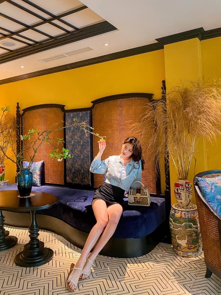 Cô Kỳ Nhông Nam Anh trong Hương Vị Tình Thân: Diễn lố nhưng thời trang bao chảnh-16