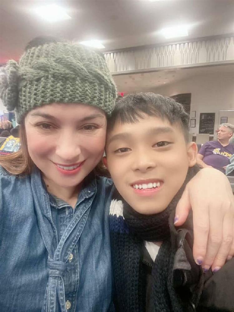 Phi Nhung làm rõ tin đồn đối xử bạc, chiếm cát-xê Hồ Văn Cường-3