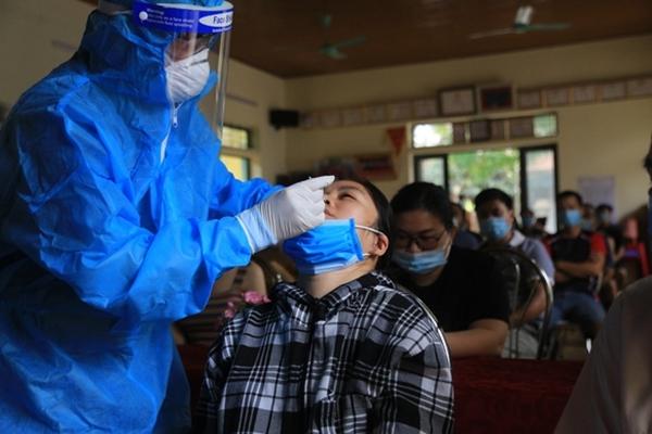 Trưa 11/6: Thêm 81 ca mắc Covid-19 mới tại 5 tỉnh, thành phố-3