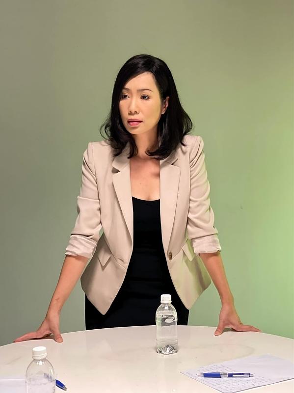 Trịnh Kim Chi vừa đảm nhận chức Phó Chủ tịch Hội Sân khấu TP HCM nhiệm kỳ 2020 – 2025. Với trách nhiệm của mình, cô thưởng đứng ra kêu gọi, giúp đỡ các nghệ sĩ có hoàn cảnh khó khăn như Thương Tín, Hoàng Lan...