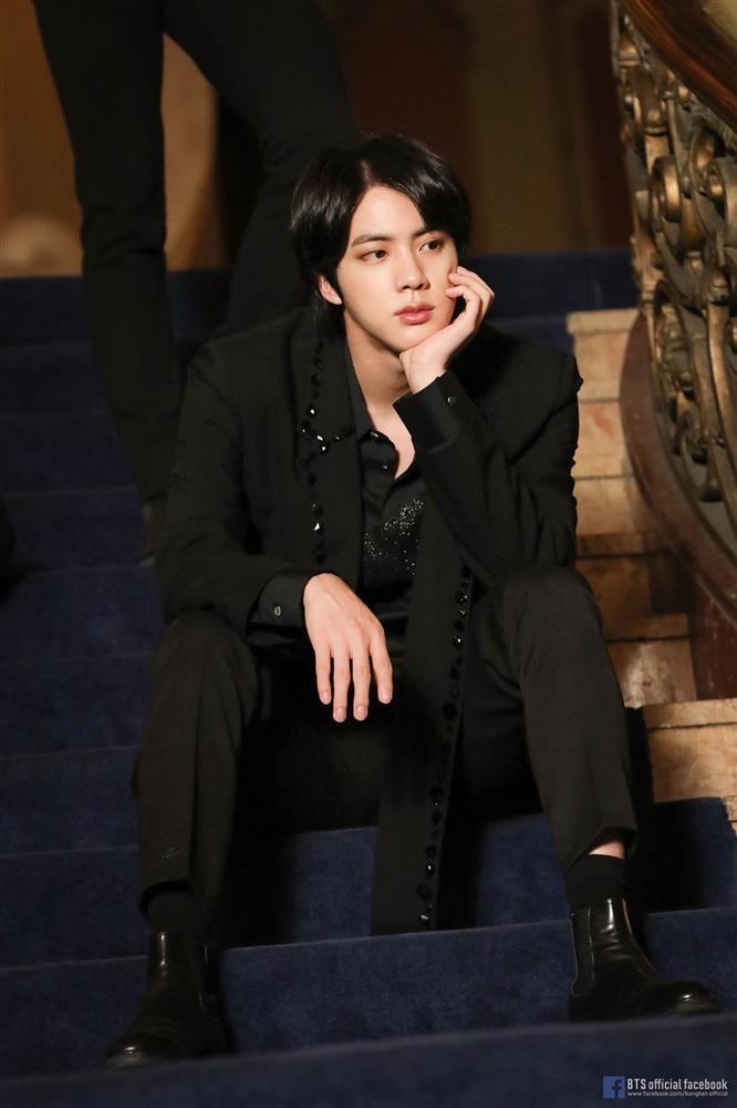 Đạo diễn Hospital Playlist tham vọng mời Jin hoặc V BTS cho dự án tới-6