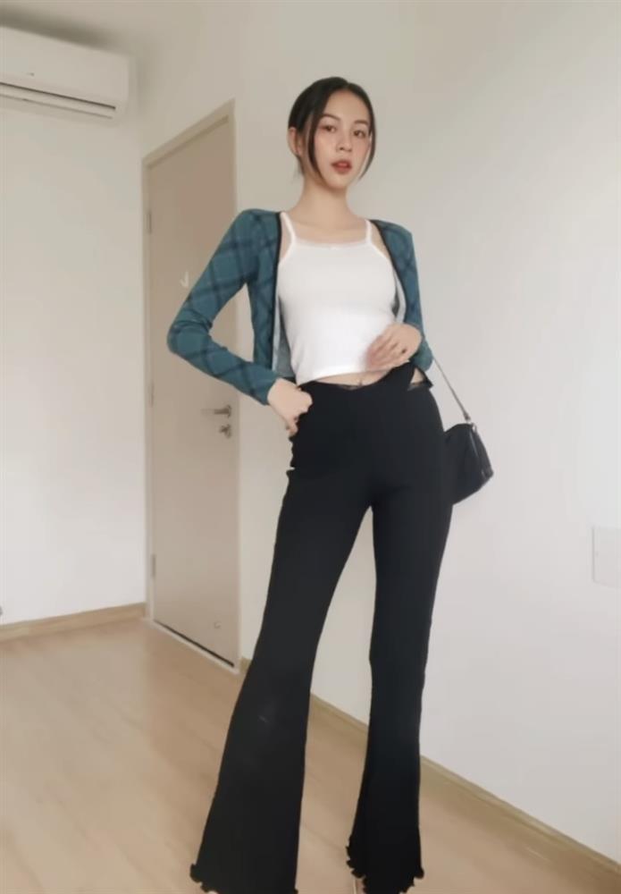 7 ngày lên đồ độc - đẹp - đa phong cách như Phí Phương Anh dù chỉ ở nhà-3