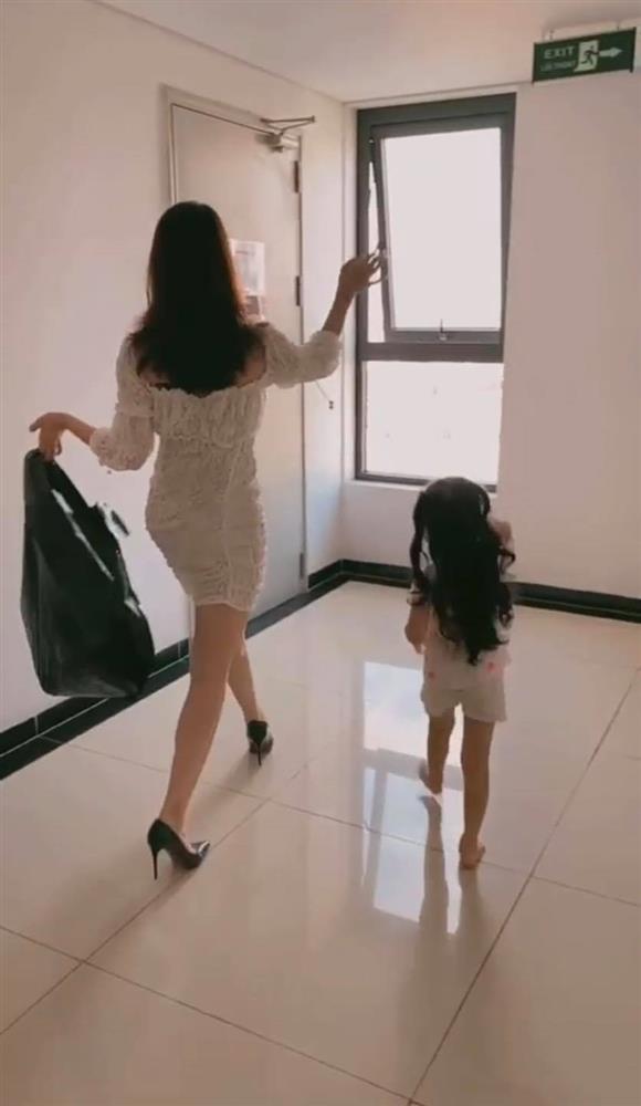 Chồng chê như bà thím, cô vợ đáp trả bằng hình ảnh mất vợ như chơi-5