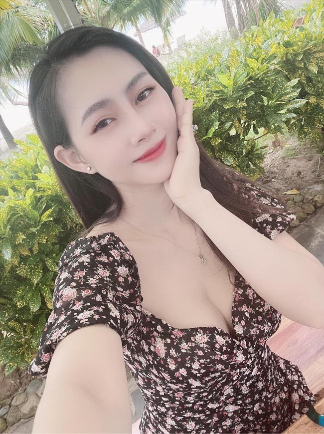 Cuộc sống dàn hotgirl gây tranh cãi vì cảnh nhạy cảm trên phim hài-21