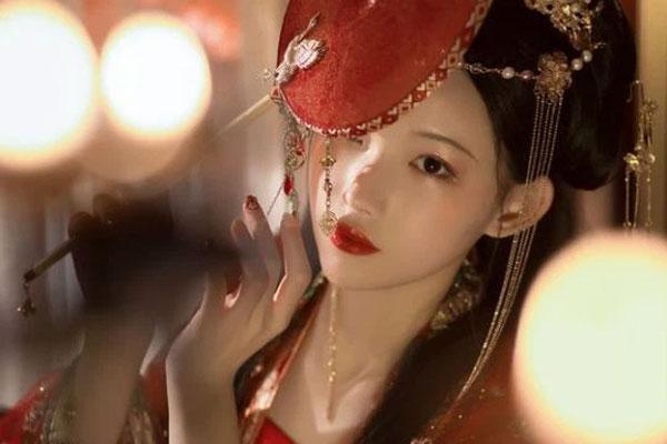 Cuối tuần, con giáp vận may ngập tràn, tình cảm thăng hạng-4