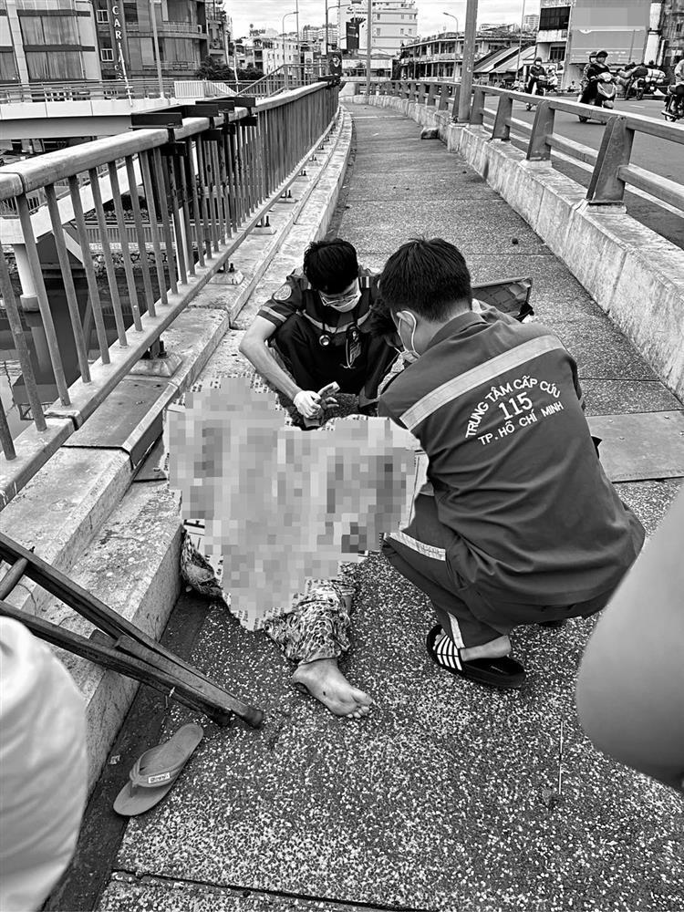 Phương Mỹ Chi hoảng sợ khi gặp người phụ nữ rạch tay trên cầu-1