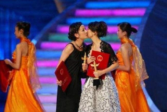 3 kẻ thù của Triệu Vy trong Cbiz: Với Phạm Băng Băng có thể hòa giải được nhưng tại sao Chương Tử Di thì không?-13