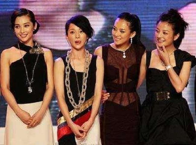 3 kẻ thù của Triệu Vy trong Cbiz: Với Phạm Băng Băng có thể hòa giải được nhưng tại sao Chương Tử Di thì không?-14