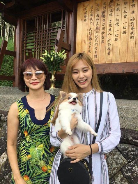 Tzuyu (Twice) đã học cách làm đẹp từ người phụ nữ này nên mới sở hữu visual đỉnh đến vậy-8