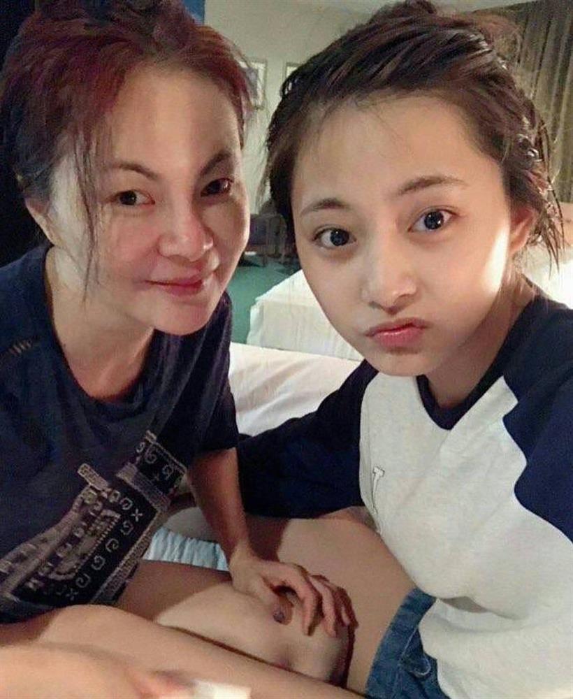 Tzuyu (Twice) đã học cách làm đẹp từ người phụ nữ này nên mới sở hữu visual đỉnh đến vậy-9